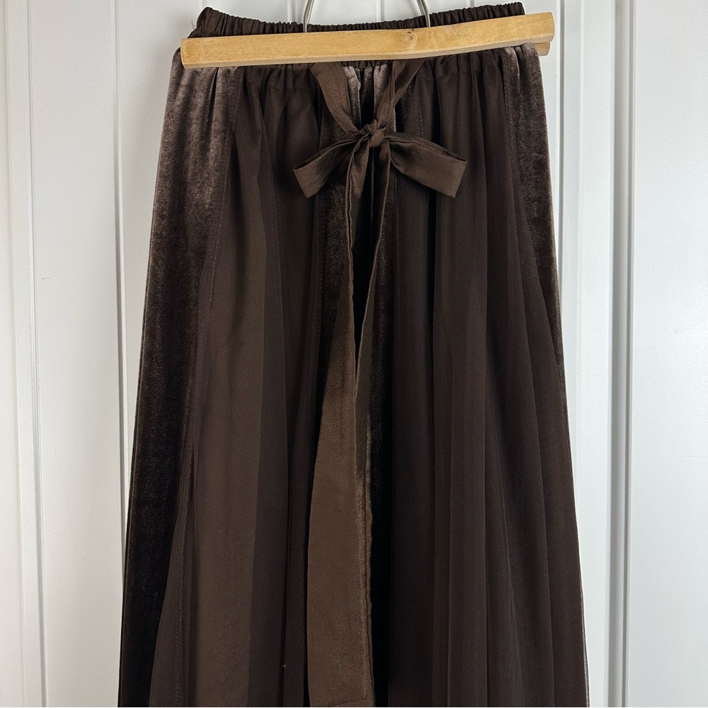 Mabel Ellen Boutique Chic Elegant Brown Tulle Skirt size Small - Picture 6 of 9